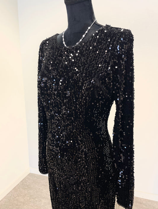 Victoria - kontakta oss för mer info 🌸